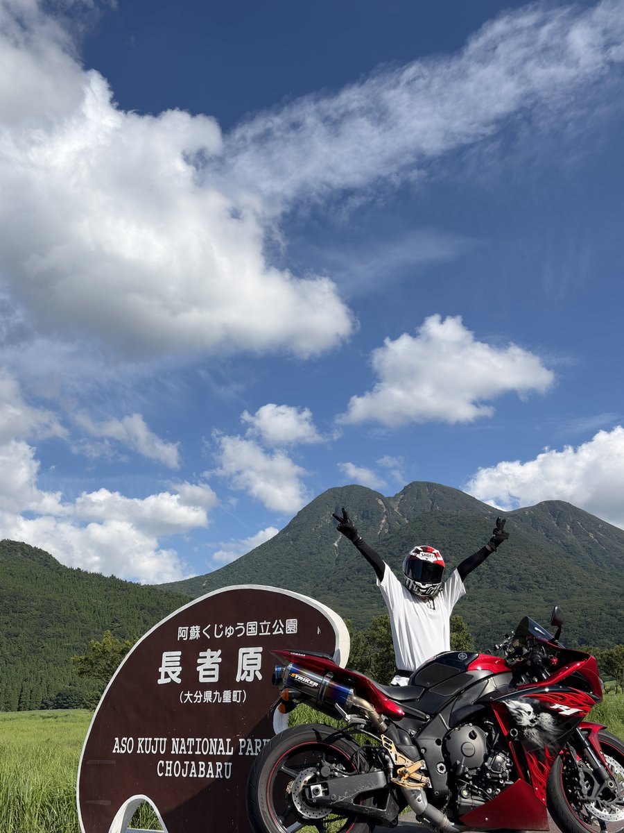 Jekyll990400's tweet photo. まだ近所���600kmしか走ったことない初心者を山道アリ峠道アリ酷道アリの260km福岡熊本大分3県横弾ツーリングに付き合わせた鬼畜はワタクシでございます
大変申し訳ありませんでした https://t.co/O8IiqTjFYZ