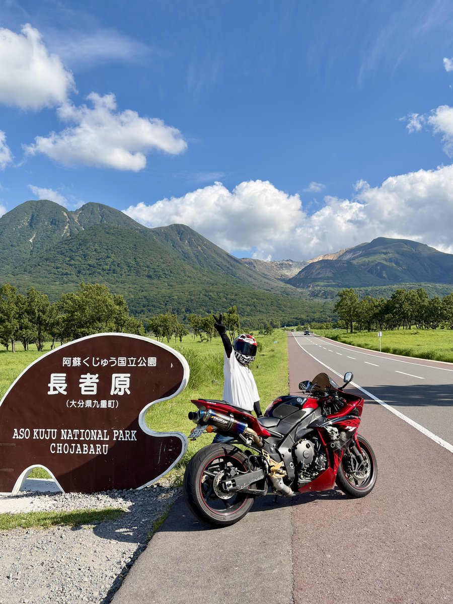 Jekyll990400's tweet photo. まだ近所���600kmしか走ったことない初心者を山道アリ峠道アリ酷道アリの260km福岡熊本大分3県横弾ツーリングに付き合わせた鬼畜はワタクシでございます
大変申し訳ありませんでした https://t.co/O8IiqTjFYZ