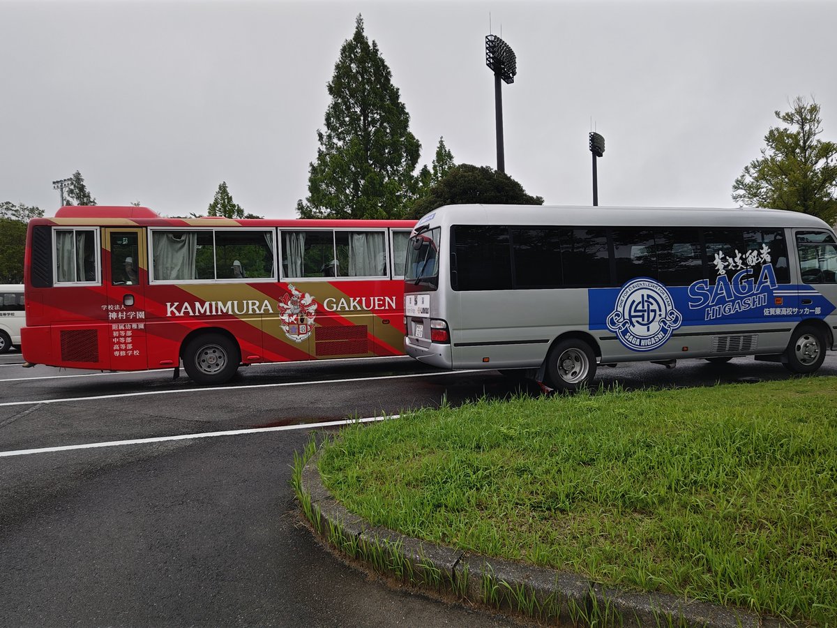 avancer2010's tweet photo. 今日の午前中はハワイアンズスタジアムいわきへ。
インターハイ男子サッカーの観戦へ。
結果はどうであれ、負ければ終わりのトーナメント高校生の熱い試合でした。
息子にとってもいい勉強になった。 https://t.co/IhTPoJdyz5