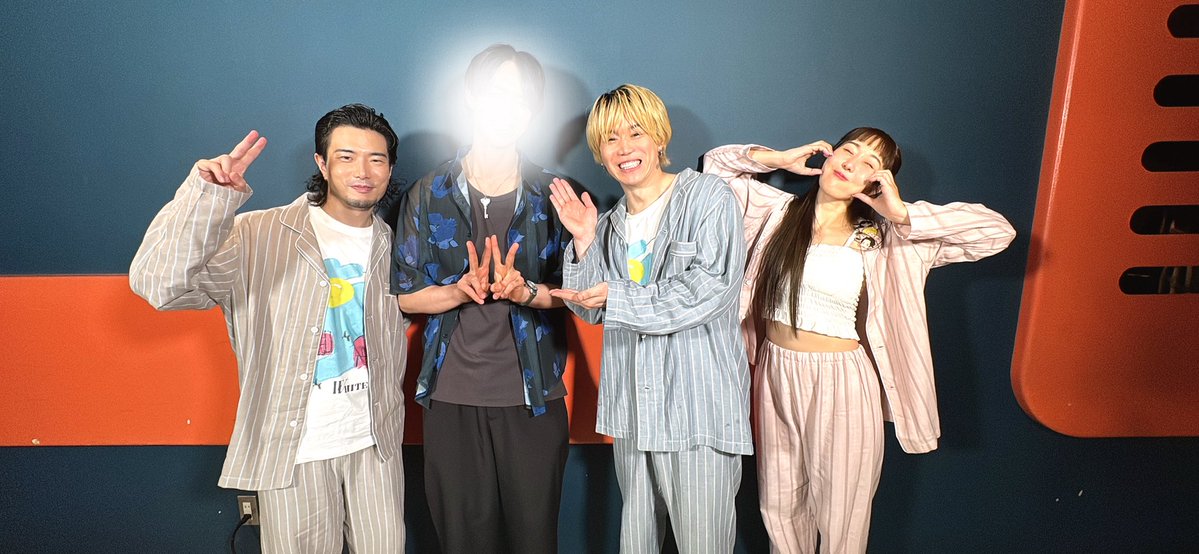 R_whitejam's tweet photo. 毎日1分以上🏃‍♂️70日目

LIVEめちゃくちゃ楽しかったですね👏
次は北海道公演楽しみにしてます🫰
WしたかったのにWピースになっちゃった🙄

 #WHITEJAM https://t.co/pq4bqWEfbS