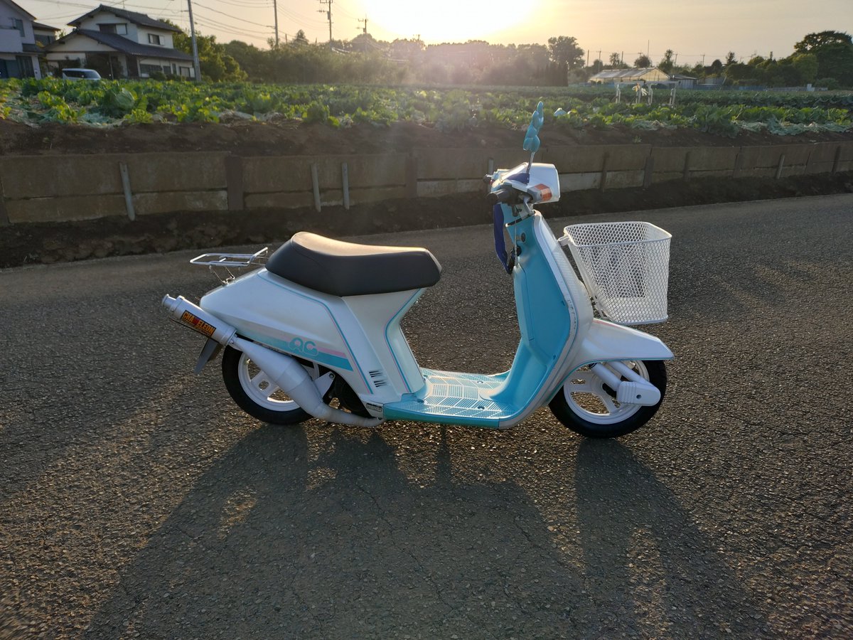 MK_tact's tweet photo. 後期クレタクの姿は懐かしい。
パステルカラーは可愛いな。
たまには載せ替えようかな。
#旧原付 https://t.co/DwkINuJXi6