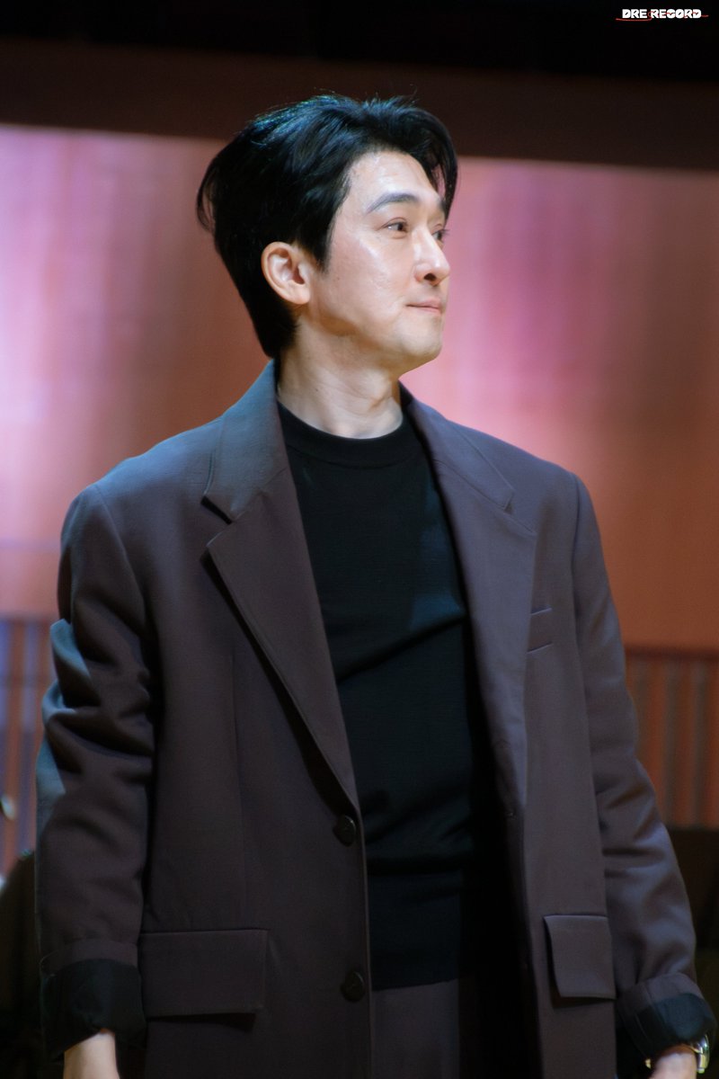 DreRecord_pic's tweet photo. 250301 뮤지컬 썸씽로튼 갈�� 콘서트

닉 바텀 役 #강필석 배우님 https://t.co/3AVyA5wLcv
