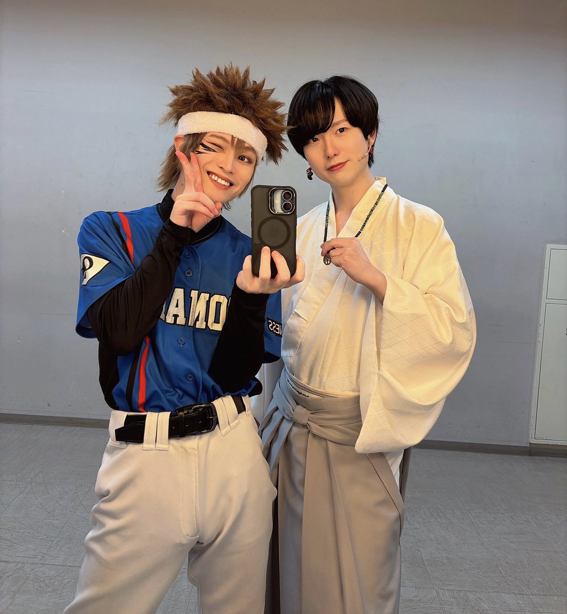 yuki__ikawa's tweet photo. #アイディールセミナー 
2日目ありがとうございました！！

明日が最終日。
最後まで"熱血野球太郎"の勇姿をお楽しみください！

しおーん、と、たーいっちさんと！ https://t.co/KWvBFeEiXZ