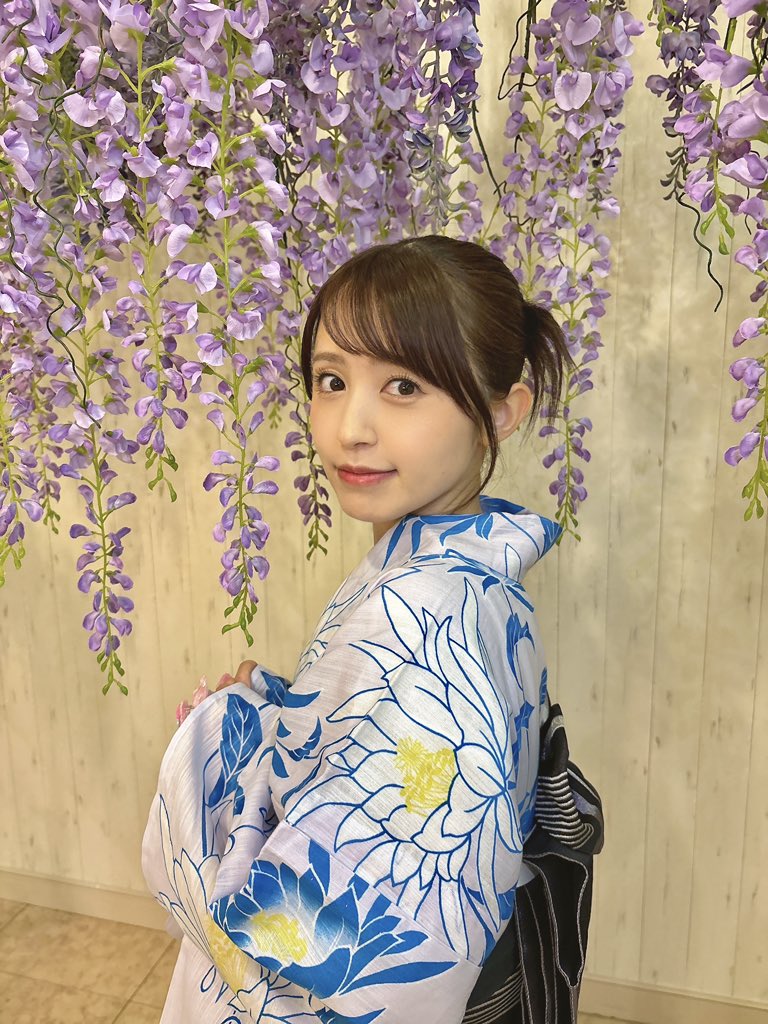 Rikako_Aida's tweet photo. 花火大会は残念ながら延期となってしまいましたが、少しでも沼津の空気を感じられて良かったです✨
浴衣も着られて嬉しかった🌼

生放送のアーカイブもあるので是非！

https://t.co/9frpptmn0d

#Aqoursと花火大会 https://t.co/C43wIngdR2