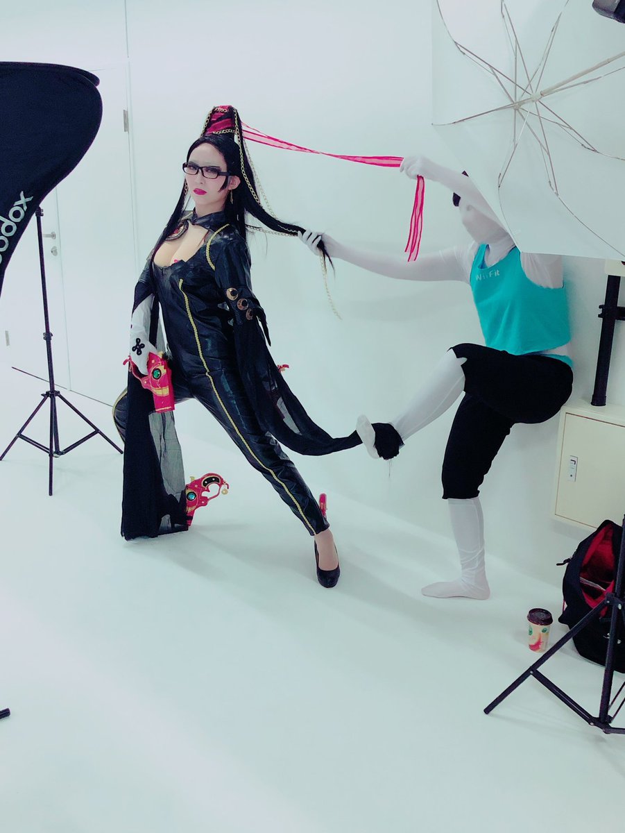 kukisamaa's tweet photo. ゲーム関係で新しくフォローしてくださった方がいるので！
再掲！

BAYONETTA　ベヨネッタ

←理想　→現実 https://t.co/KOOrp1j4uK