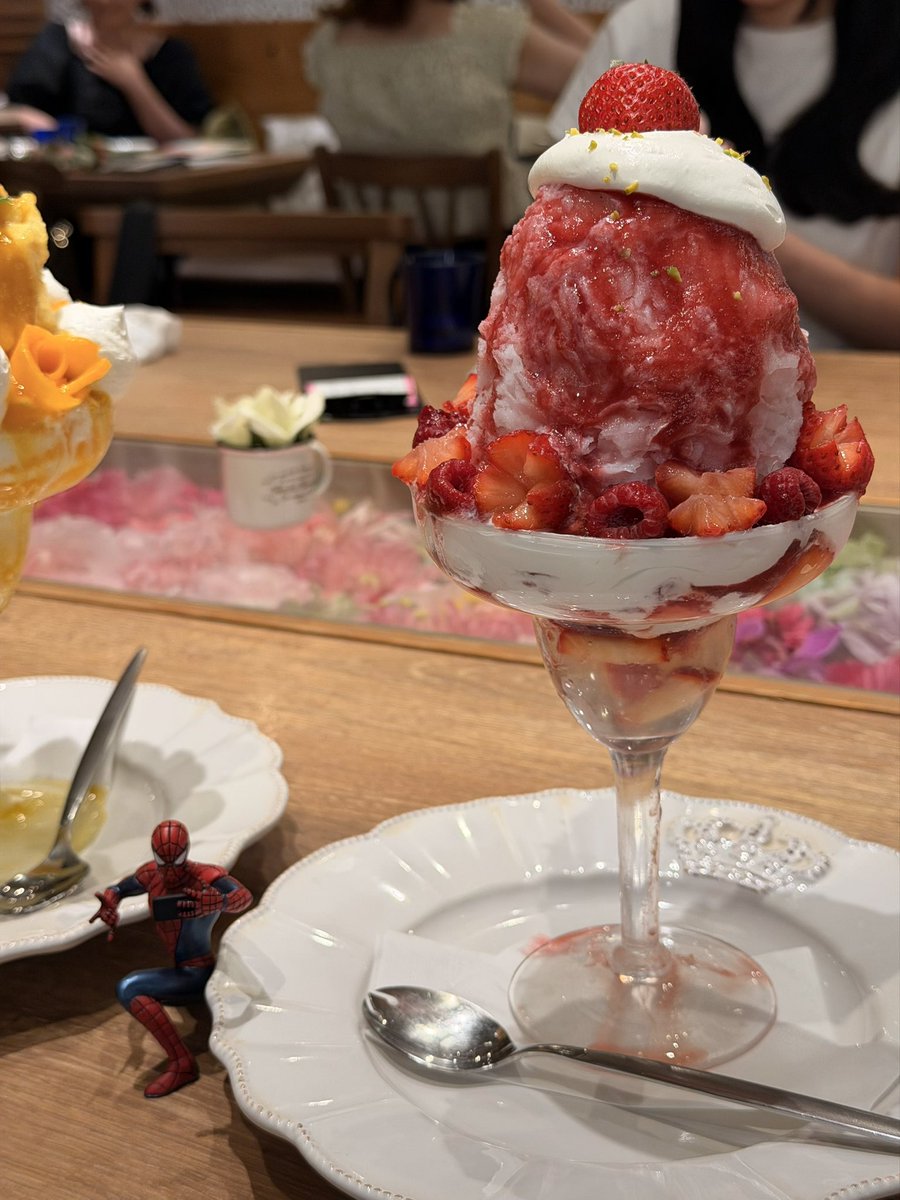 ___mga_0708's tweet photo. ラテちゃんと自撮りスパイダーマンとかき氷🤟🏻🕸 https://t.co/IpJkNKI0ZD