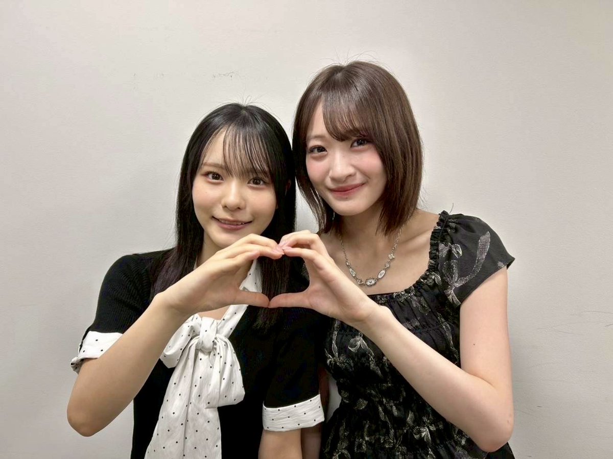 sakurazaka46's tweet photo. 本日7月26日(日)23:00～
ニッポン放送「櫻坂46こちら有楽町星空放送局」に

#小島凪紗 と #中川智尋 が出演いたします📻🌟

ぜひお聴きください🌸
#ニッポン放送 #櫻坂46こち星
https://t.co/4giW2tkgBB https://t.co/tZtLg2suiP