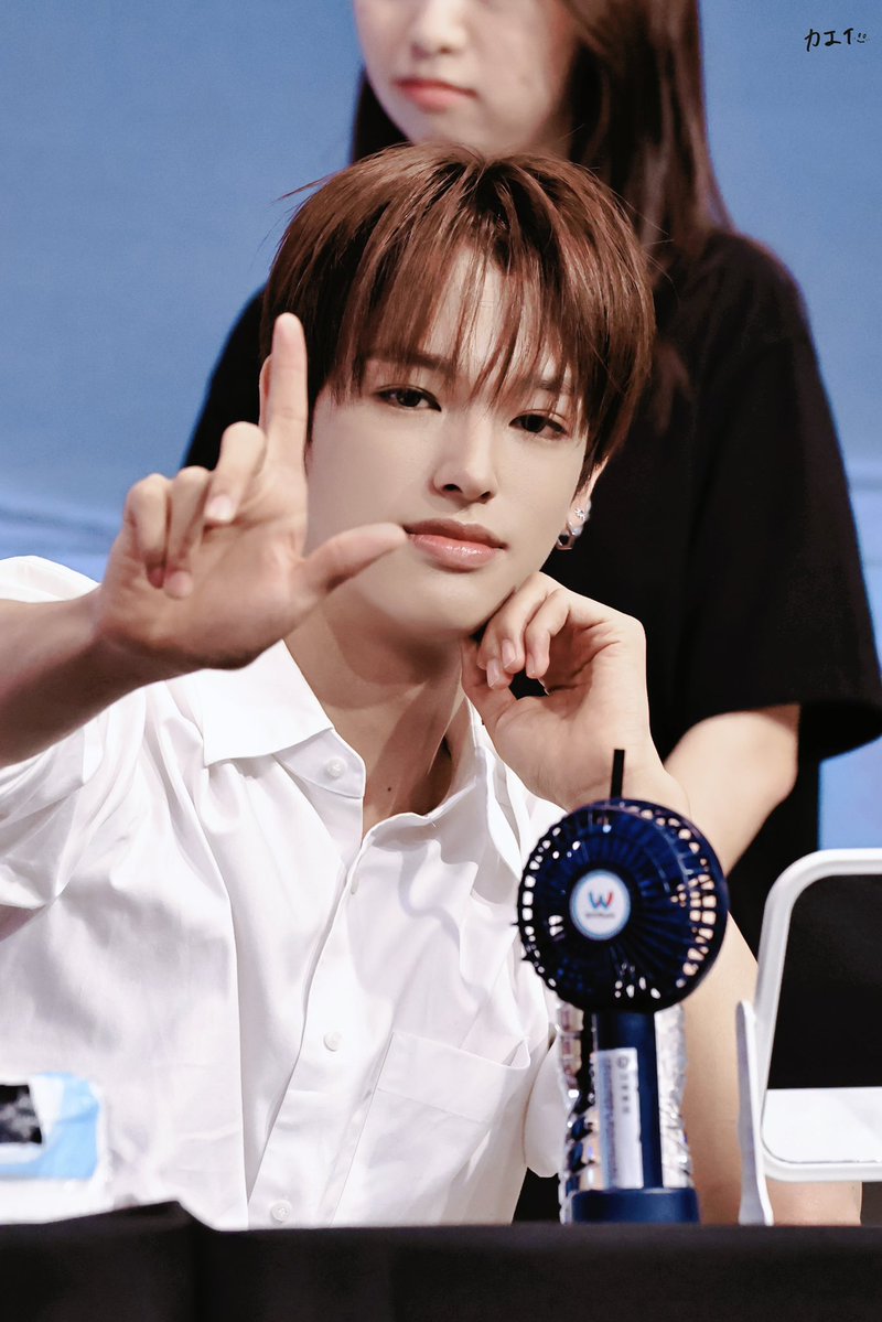 KaeiiiG's tweet photo. 260726 TAIPEI FANSIGN

#NEXZ #セイタ #SEITA 
#세이타 #넥스지 #ネクスジ https://t.co/TuCUYwlG3F