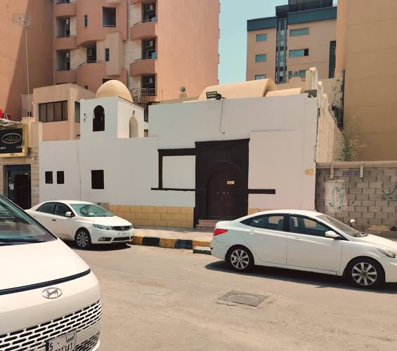 dxgq6h's tweet photo. 📍من فيكم يعرف هذا المكان في طرابلس؟ 👀🇱🇾
اكتبوا اسمه في التعليقات، ونشوف مين أول واحد يجاوب صح! 😍
#طرابلس_الآن #طرابلس #ليبيا #اكتشف_ليبيا #أماكن_ليبيا #معالم_ليبيا #Tripoli #Libya #ExploreLibya #GuessThePlace https://t.co/d8j6u4fVUK
