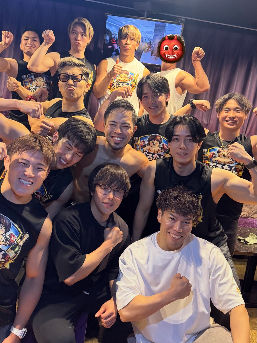 mach_protan's tweet photo. 7.25 ぷろたん出筋DAY🏋️

オープンからちょうど3ヶ月という節目を迎え、ぷろたんさんをはじめ、全マッチョが最高のパフォーマンスと筋肉で皆さまをお迎えしました💪✨

会場の盛り上がりも過去最高となり、最高の1日を皆さまと一緒に作ることができました！

#ぷろたん #マッスルバー #歌舞伎町 https://t.co/MHPmXTOUkh