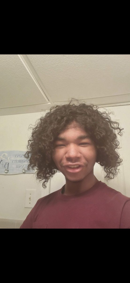 KT_Reiske's tweet photo. I HATE PUBERTY I MISS THE ME WHO WAS CAREFREE 😭😭...I BLAME MY DREADLOCKS AND TAXES https://t.co/9GaSoIMeN1