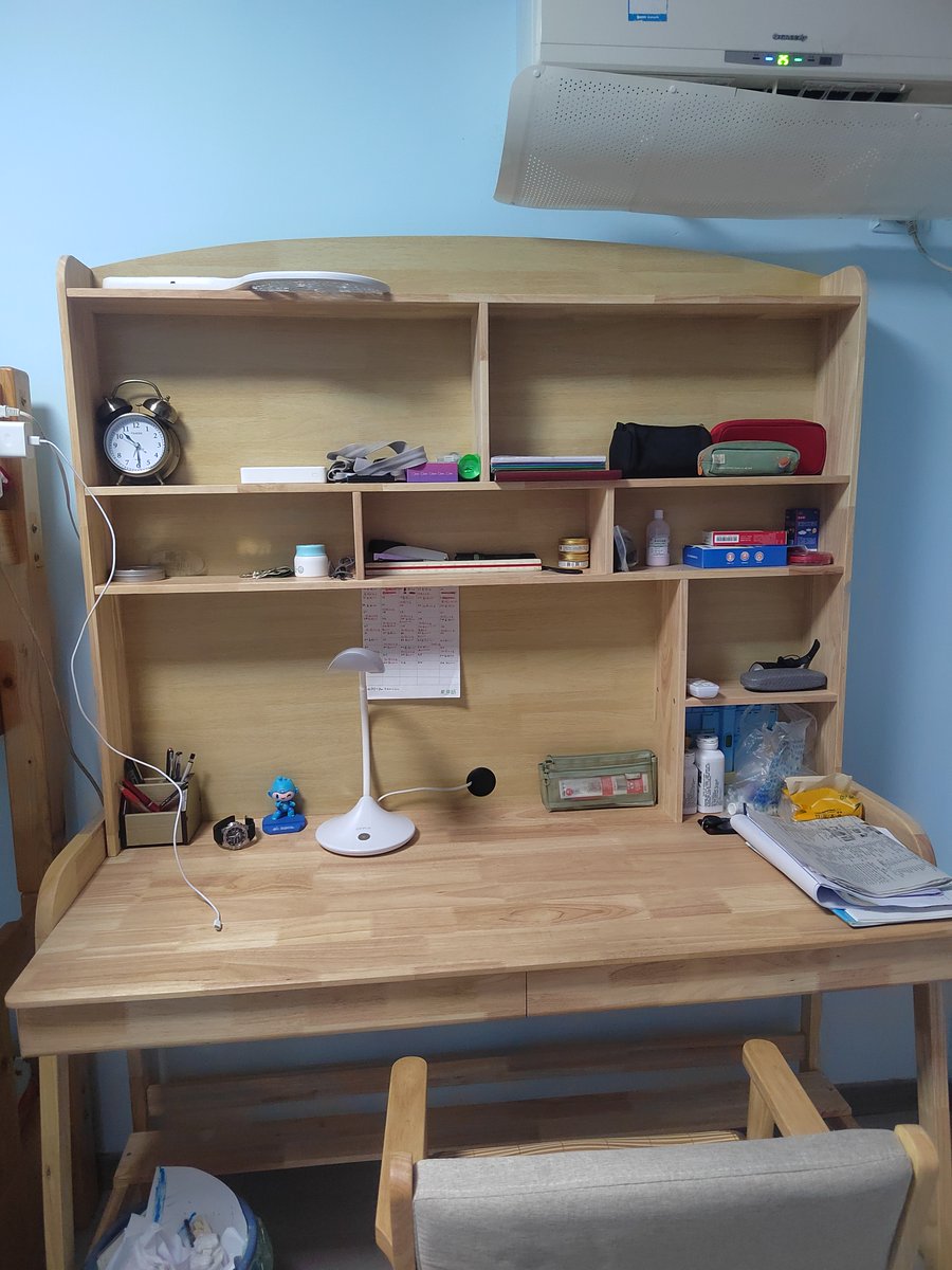 Bu_Chimm's tweet photo. Tired of cluttered small spaces This weekend, sort old notebooks u0026 mugs, keep only what sparks joy, and make room for new moments! No need to throw away—swap unused items with neighbors for a zero-waste, clutter-free home. https://t.co/6UQfzQW8KA