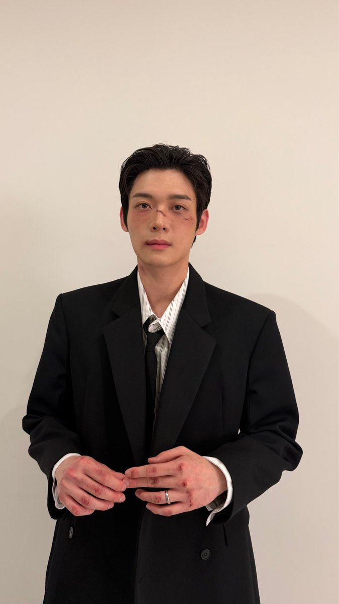 malang2ya_'s tweet photo. 나한테만 보여주는 사진이라고 했지만 미남 얼굴 공익을 위해 제보한다
⠀
#김윤식 #Kimyoonsik https://t.co/nW9cZyKZqh