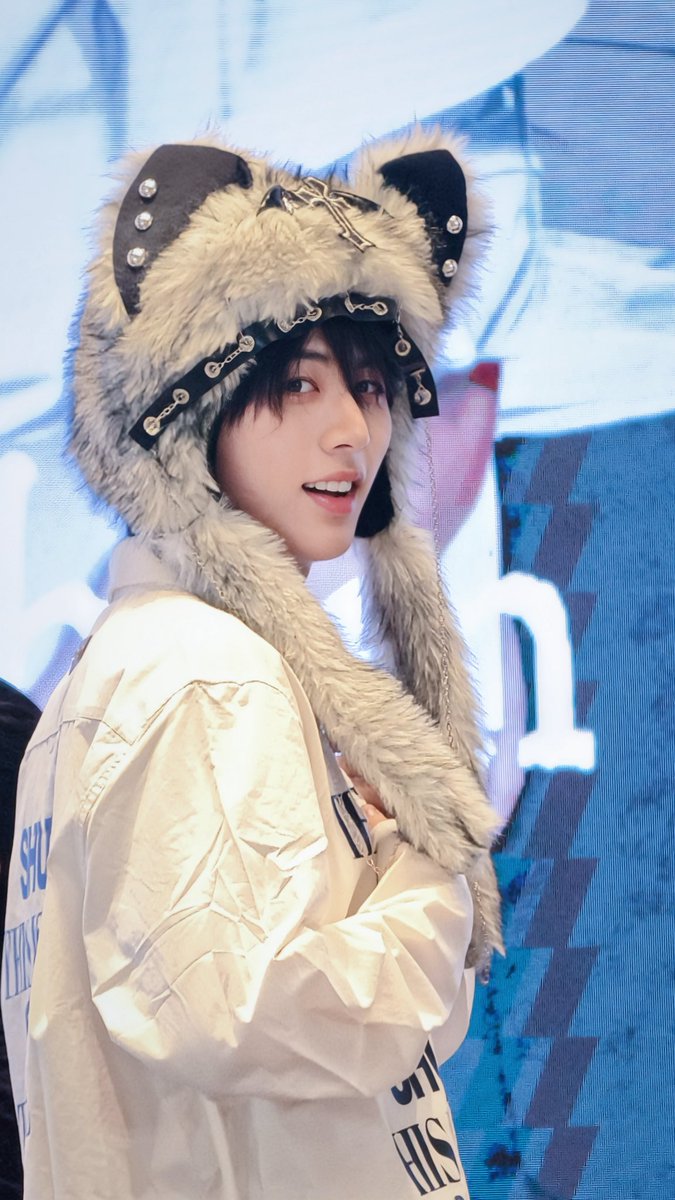 Estrella_starry's tweet photo. 260725
🐺

#Boynextdoor #taesan  #태산  #kms #shanghai #보이넥스트도어 https://t.co/HAC9wQ3vJy