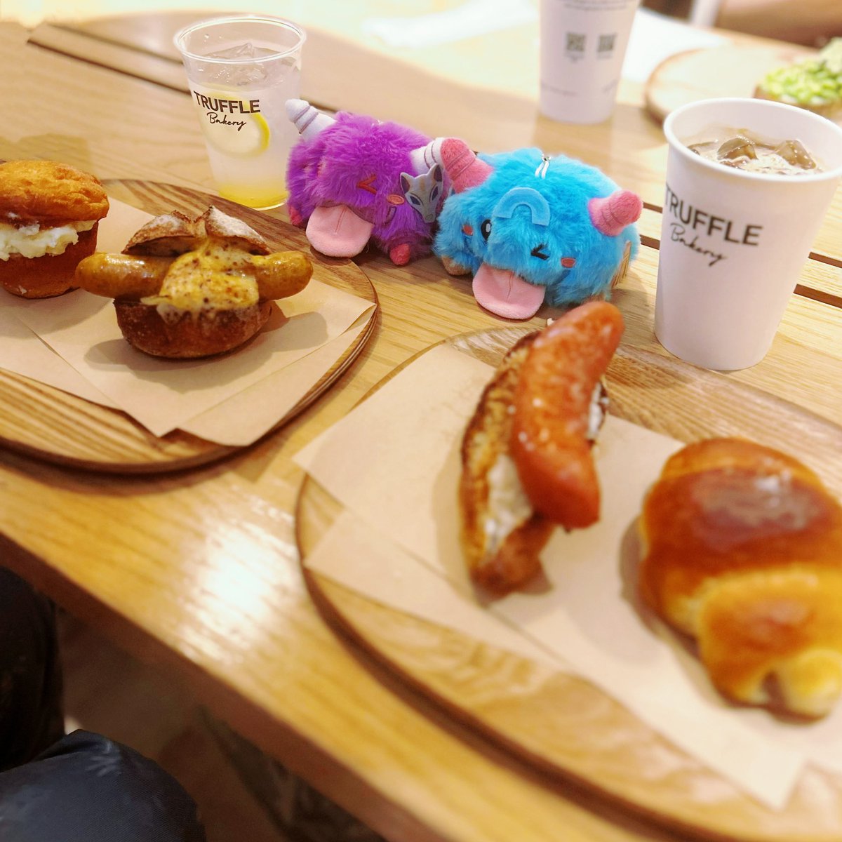 _tyuyoineeee_'s tweet photo. 昨日のエキシビジョンマッチ楽しかった〜‼️久しぶりにLoL見た気がするんだけどやっぱりおもしろい🎵 https://t.co/GNICPbdOqQ