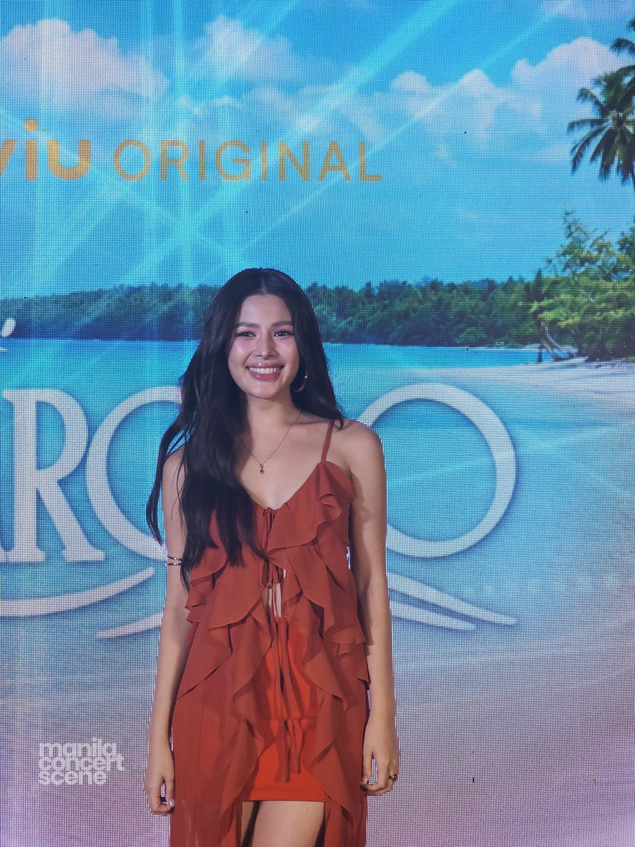 manilaconcerts's tweet photo. The cast of #LoveSiargao has arrived at Robinsons Galleria for the special advance screening, set to begin shortly!

Starring Alden Richards, Nadine Lustre, Kim Ji Soo, Kyline Alcantara, AZ Martinez, Vince Maristela, and Christopher Diwata, Love, Siargao is streaming now on @Viu_PH