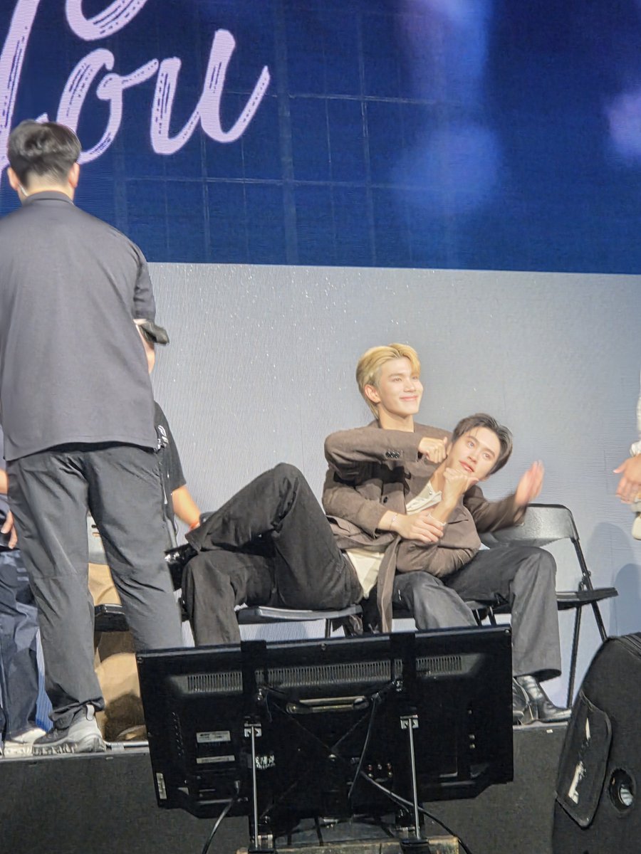 thin_yu_naing's tweet photo. I can't handle myself so happy🤭🫶

#GeminiFourthFMinTaipei2026
#GeminiFourth
#Gemini_NT
#Fourthnattawat
#เจมีไนน์
#โฟร์ทณัฐวรรธน์ https://t.co/asnF440Gjk