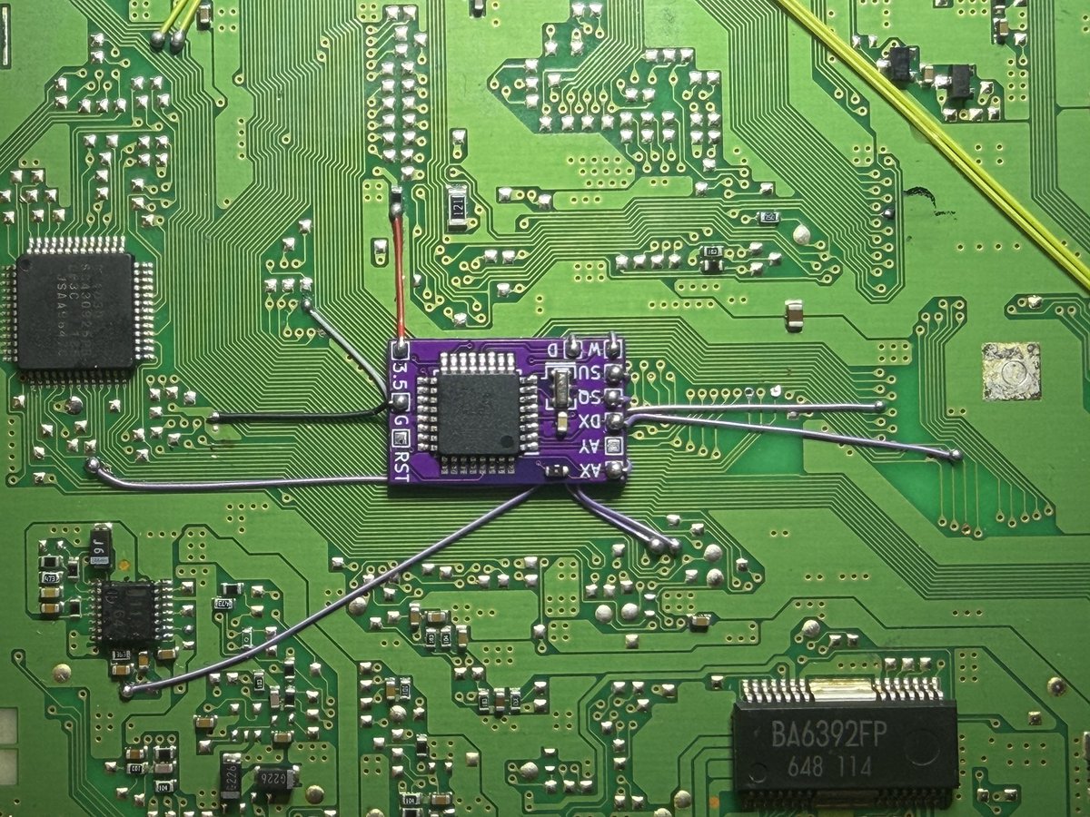 nosIndulgences's tweet photo. #PSNeeV8 installed on a JAP #PSX #SCPH_5500 w/ #PSIO as well. Fortunately all solder points including the BIOS ones are located underneath the board. A USA #PU18 #GameID BIOS is installed & they all worked well and dandy together. #GameID available on both CDs & #PSIO platforms https://t.co/MU1VjsWtHn