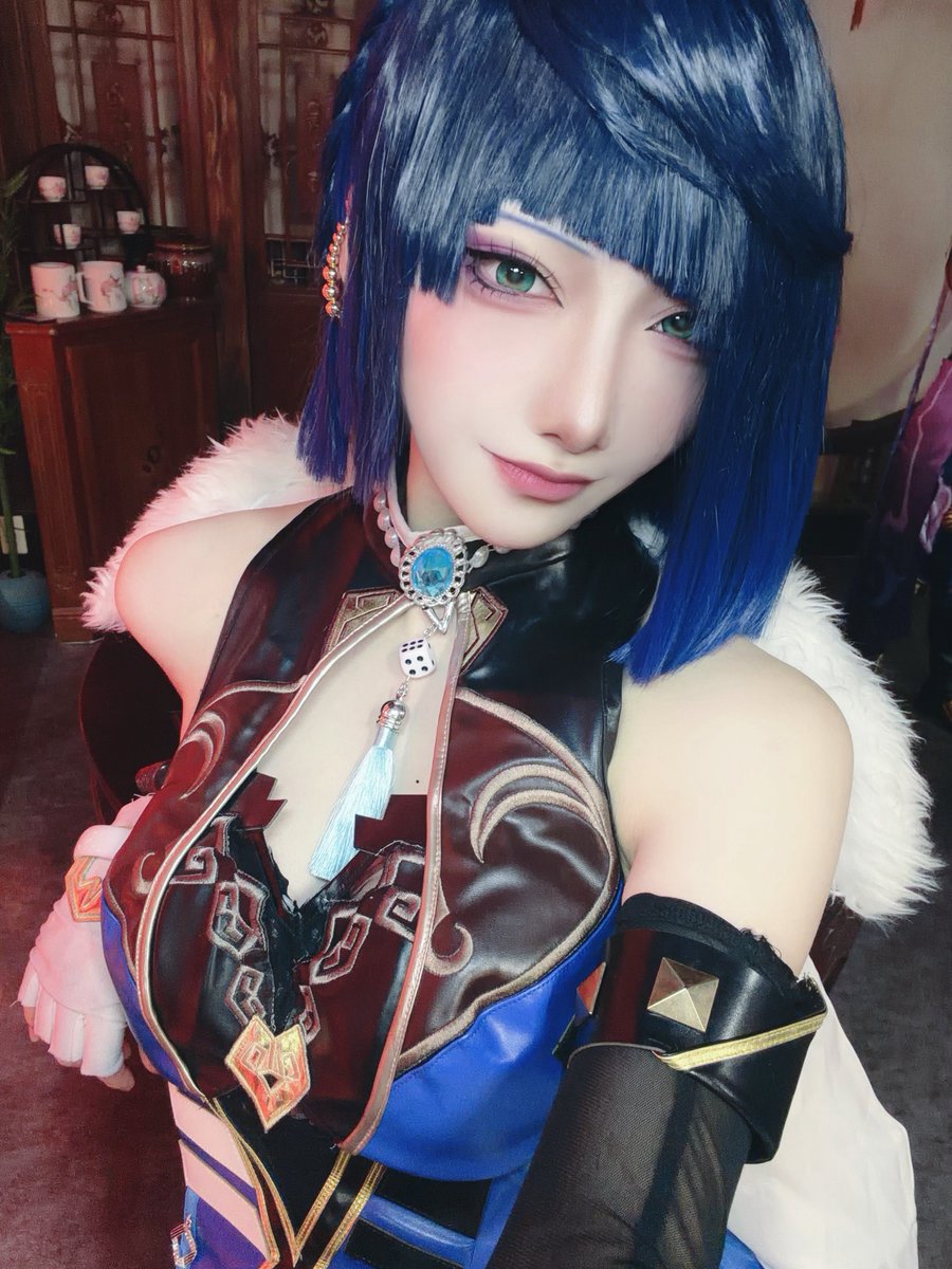 cafu0425's tweet photo. 夜蘭撮影してもらった🎲💙 https://t.co/CB3RFbOmm6