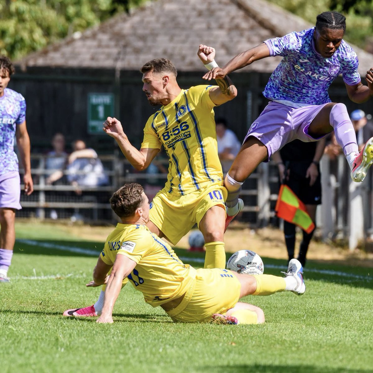 officialKLtown's tweet photo. 𝐌𝐀𝐓𝐂𝐇 𝐏𝐇𝐎𝐓𝐎𝐒 📸

Some skill, determination, and precision in these photos from yesterdays pre-season encounter at the Docherty Walks 💫

#WeAreLynn https://t.co/f1ML2pOzUI