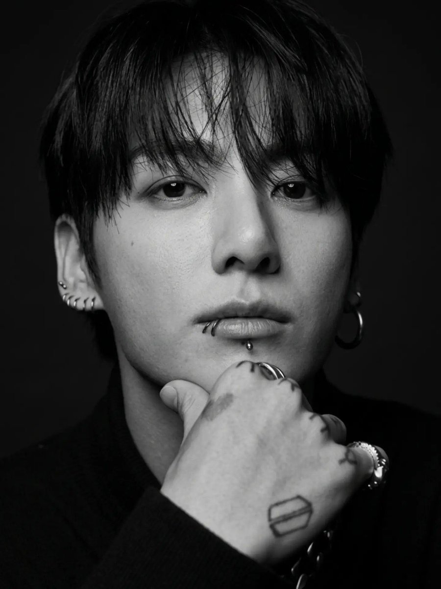 Jungkooknesia's tweet photo. Jungkook in HYPEBEAST Korea update via Instagram https://t.co/DTASmEZsiV