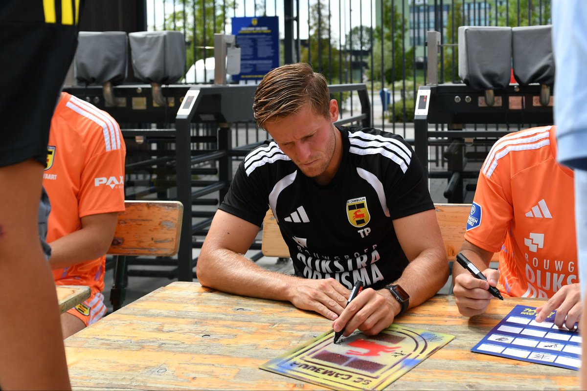 TimoPlattel's tweet photo. Open Dag 2026/2027 ⚽️✒️ https://t.co/ogYIHcRtu6