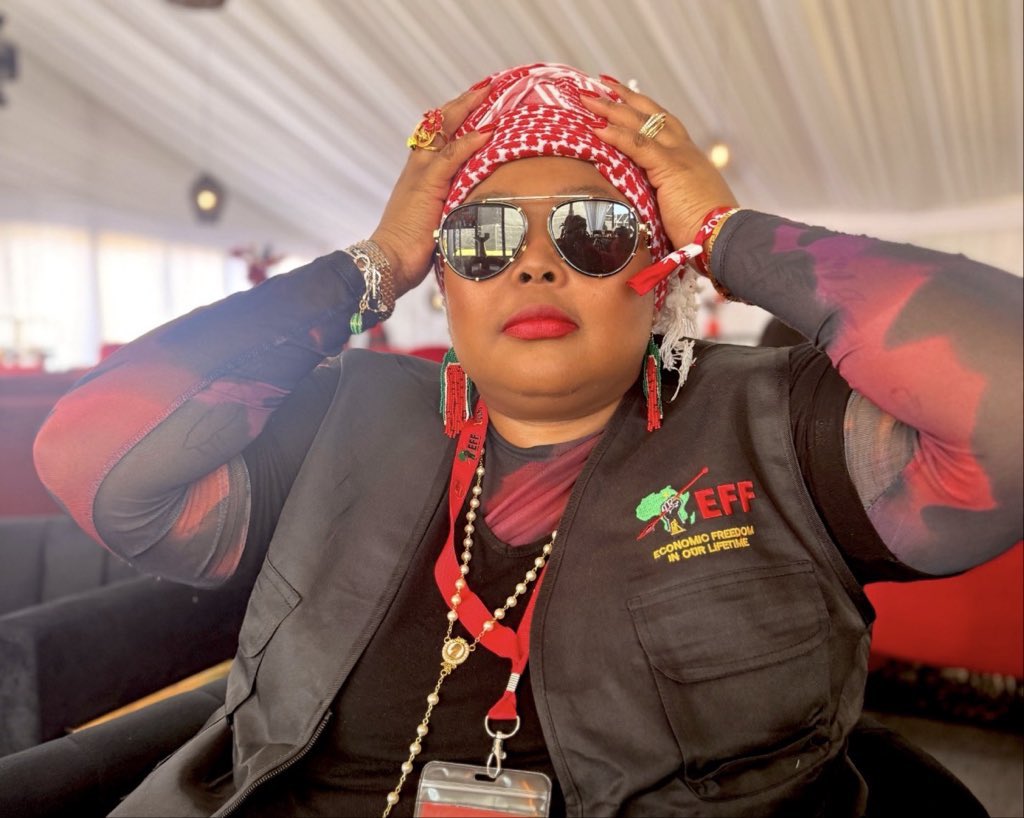 veronica_mente's tweet photo. EFF Gauteng Majoros, jou lekker ding 🥰👌🏿🤌🏾🙌. Catch us if you can. EFF is not here to play in GP. @OmphileMaotwe @drtlaleng @NthabisengTshiv https://t.co/2FLaQhYKqQ