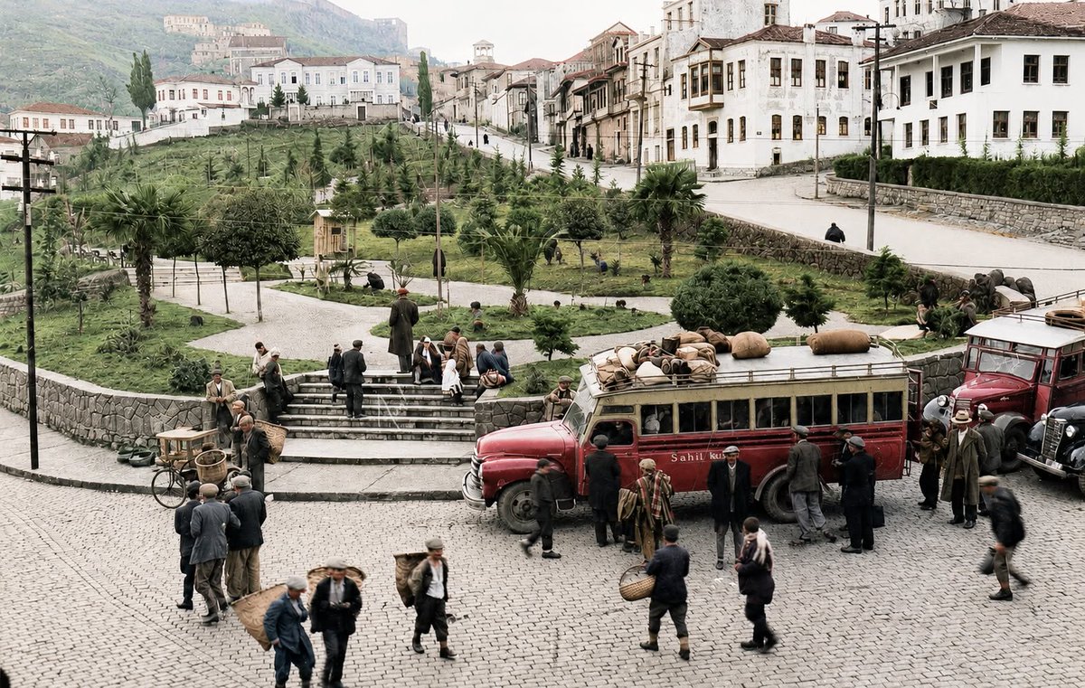 umuttgunerr's tweet photo. 50li yıllarda Trabzon https://t.co/ycPbpYKh4D