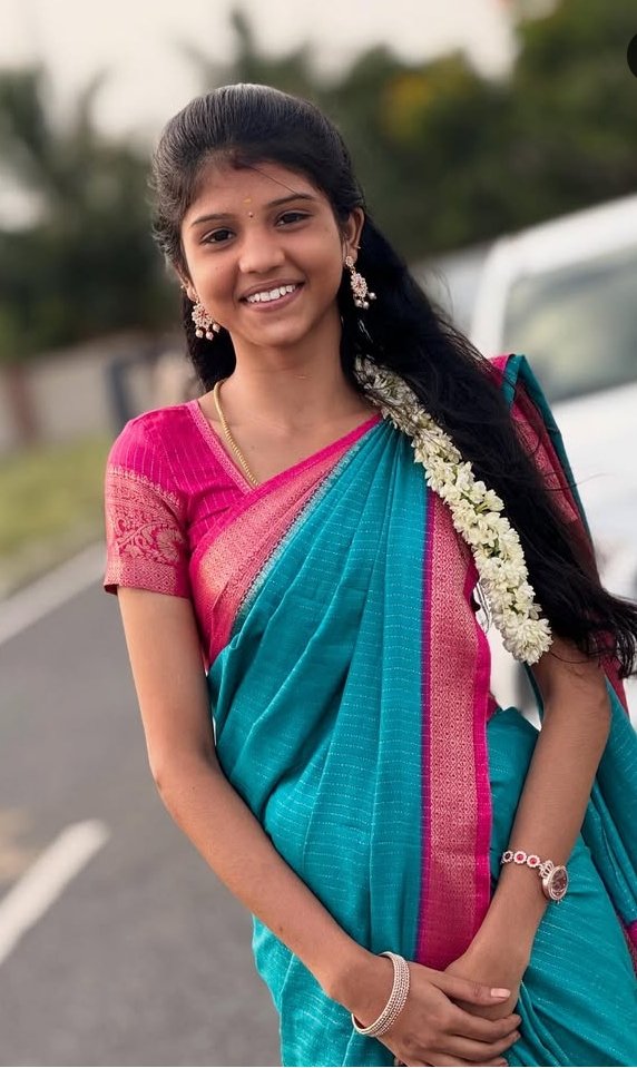 ChaMathew's tweet photo. My favourite insta Thevidiya 🫦

Kutty cute mola..🥒💦

#insta #instainfluenser #influenser #youtuber #influsensercouples #janu https://t.co/mrjdmKYWpY