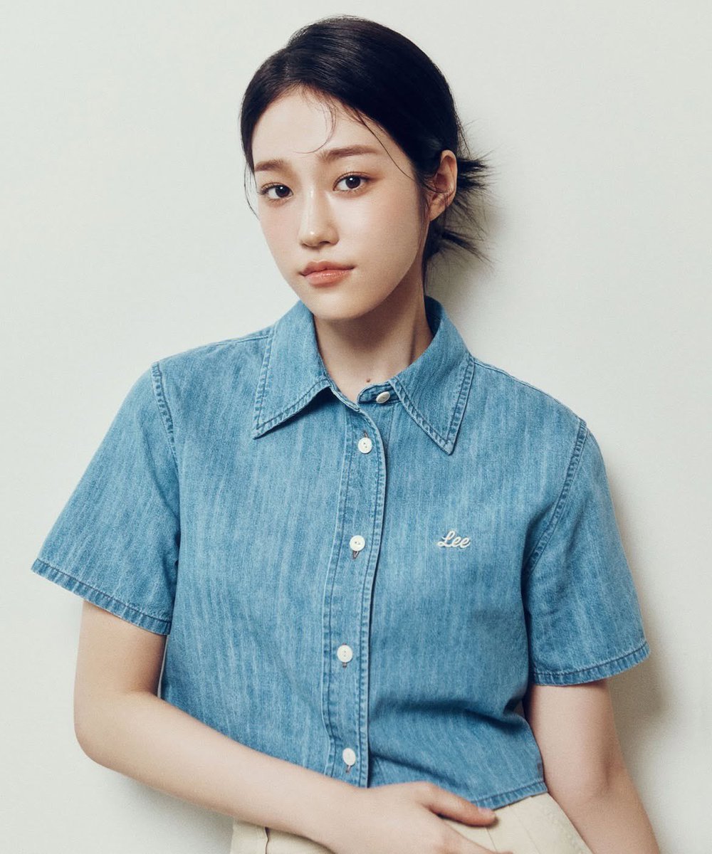 jeffbstore's tweet photo. 〰️Preorder〰️
💙Lee Women's Short-sleeved Crop Denim Shirt🩵‼️Sale60%‼️

💬มี 2 สี
Indigo Blue เหลือ S M
Indigo Dark เหลือ S

✖️Price : 950฿✖️

📌จ่ายตอนของมา แต่ห้ามเทน้า
📍รับจำนวนจำกัด
(รอของ6-8week) #jeffbpre

{ สั่งจองได้ที่ฟอร์มใน reply ใต้โพสนะคะ } https://t.co/X3NUlnCUc8