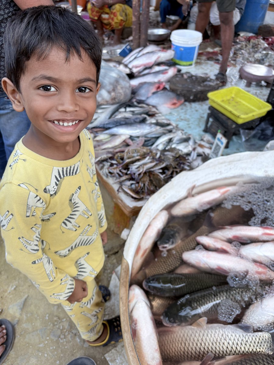 HemuParuchuri's tweet photo. #Shourya Today @ Fish Market 🐟🐠🎣 https://t.co/p8Apx2T1la