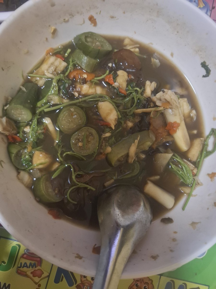 mmmvlsu's tweet photo. อาหารบ้านๆๆแกงหน้อ,ส้มต้ม,แกงเห็ด
#รับชายเดียวชัพพอต https://t.co/OuU4LWe34V