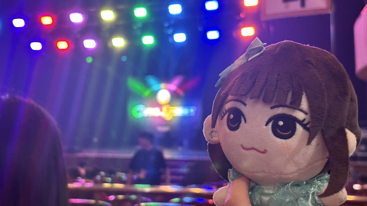 ringuvv's tweet photo. 큼큼. 여기가 어디죠? 큼. https://t.co/D7tjfW1Ndo