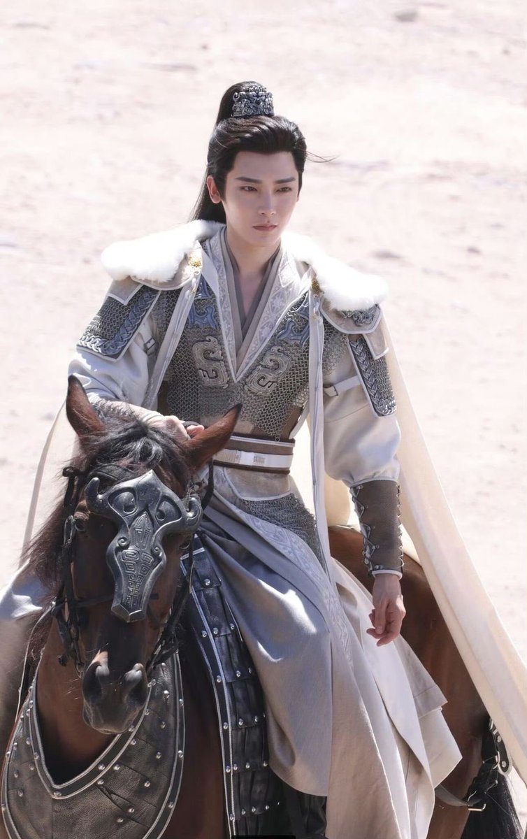 _moonlit_muse_'s tweet photo. Key to the Phoenix Heart deserves all the love !
A compelling story,beautifully written characters,no dragged-out plot and Hou Minghao as Xiao Wuyi is unforgettable.Huge appreciation to the entire cast for bringing this masterpiece to life 🔥🐦‍🔥
#XiaoWuyi #KeyToThePheonixHeart https://t.co/Q0HzhZzv13