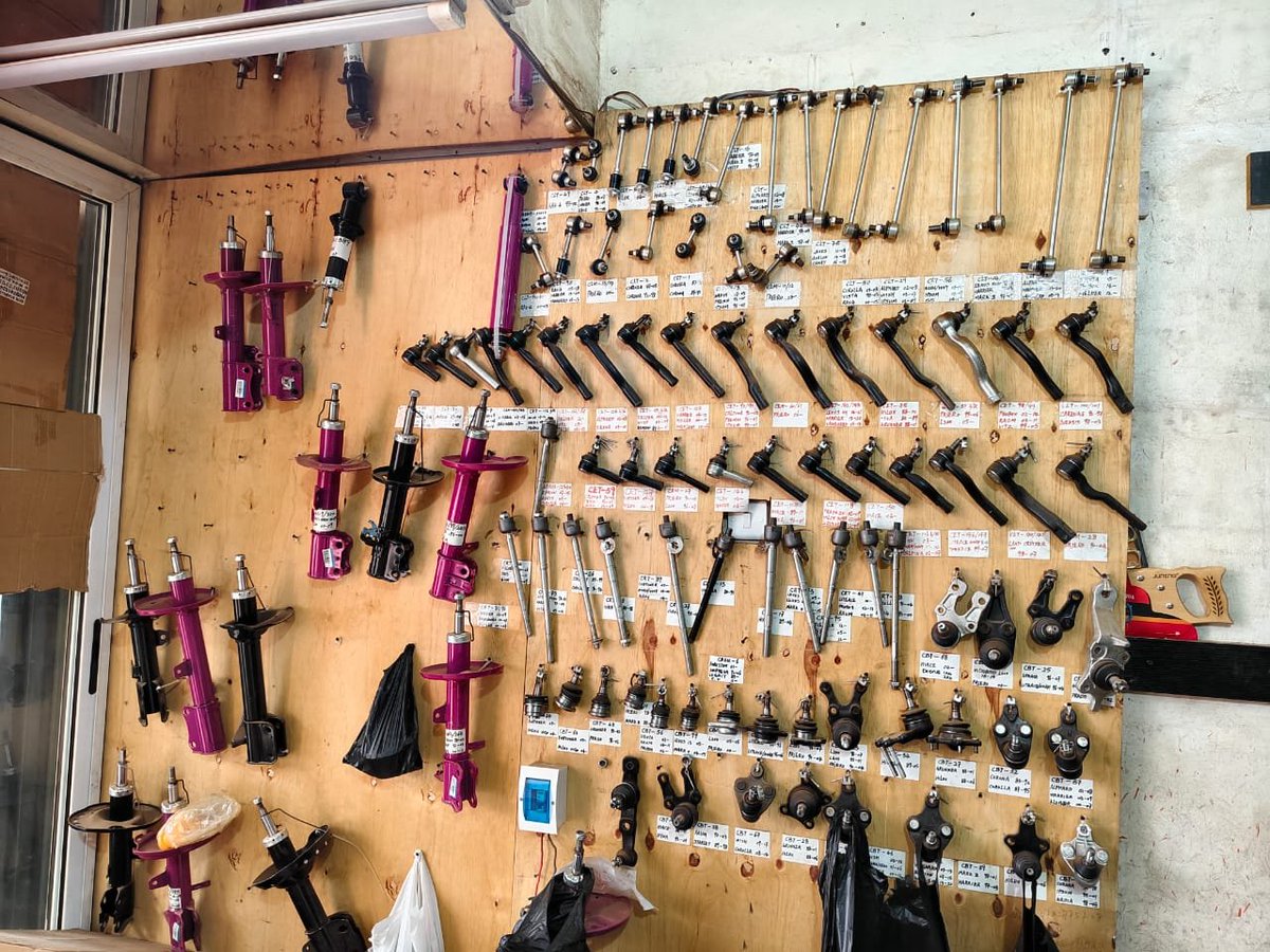 Turyasingu3045's tweet photo. KRY Auto parts kampala Nabugabo 
Available in stock 0744846832 https://t.co/i6o2JilgEh