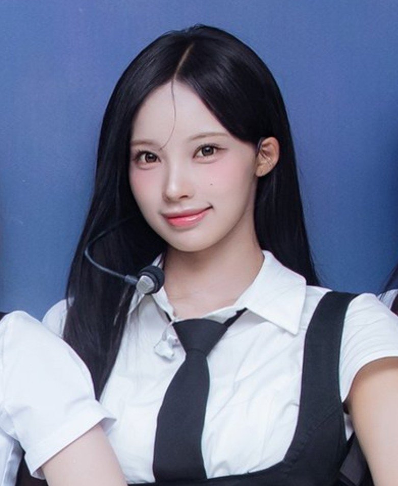 MELL_J0's tweet photo. 오늘 ㅈㄴ 여자의 악마 https://t.co/tP39Hs2Lqd