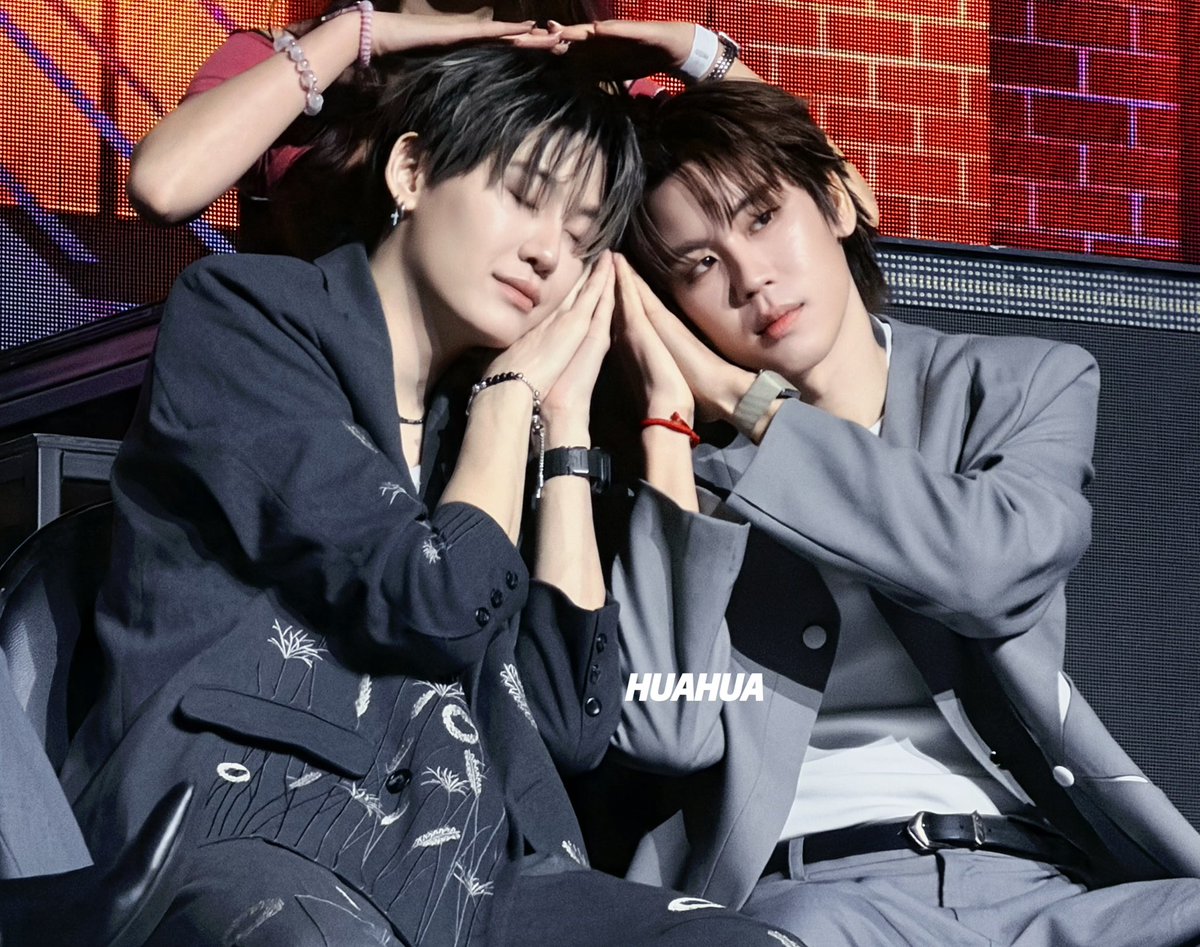 HHua07's tweet photo. 💤👨🏻‍❤️‍💋‍👨🏻
@bb0un @Prem_space

EMBPFK FEEL THE FUN TOGETHER
#BounPrem 
#bb0un #prem_space
#FFFPartyConcert2026D2 https://t.co/2s4kFpdqGW
