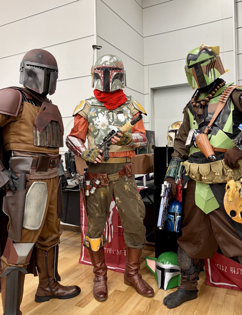 LSkycat's tweet photo. アンリーシュドめちゃくちゃ楽しかった〜！
人生初コスプレでコブ・ヴァンスをやらせていただき、ステージにも立たせていただきました！運営の皆様、SWAG交換してくれた皆さん、お声掛けいただいた皆さんありがとうございました！SWAGは後程整理して載せます🙇‍♂️ #アンリーシュドS4 https://t.co/cgfol6mx7o