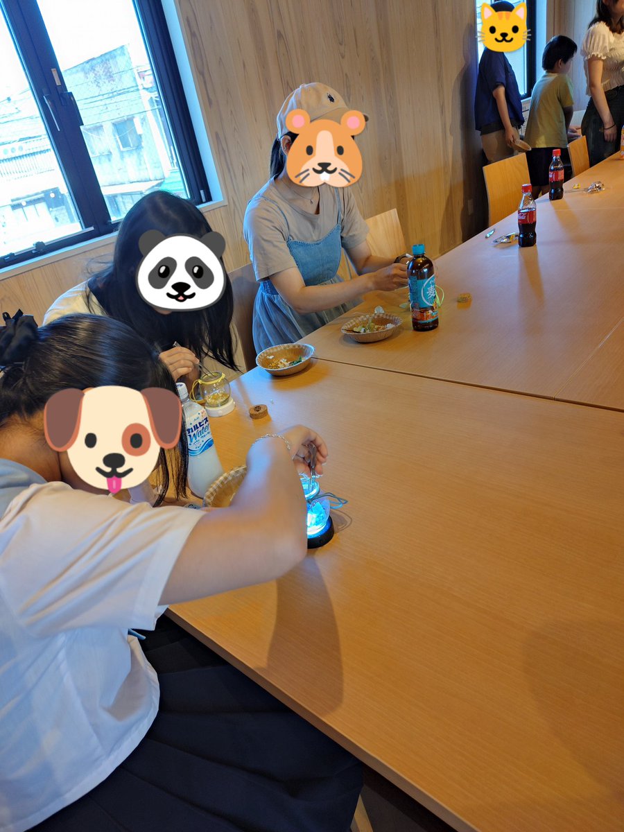 444lantern's tweet photo. こんばんは🌙
昨日は出張ワークショップ
たくさんの方に楽しでいただけて嬉しかったです😊 https://t.co/gvIOqtVusw