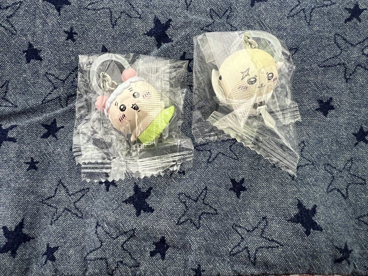 WONWOO0714's tweet photo. ちいかわ 映画 人魚島のひみつ　入場特典 めじるしチャーム　交換

譲→古本屋、ラッコ

求→シーサー、くりまんじゅう

古本屋⇆シーサー　ラッコ⇆くりまんじゅう
でよろしくお願い致します🌷
⚠️古本屋初期傷ありです🥺

心斎橋にて纏めて、手渡し可能な方優先させて頂きます🙇‍♀️ https://t.co/dQ9KuQhUtO