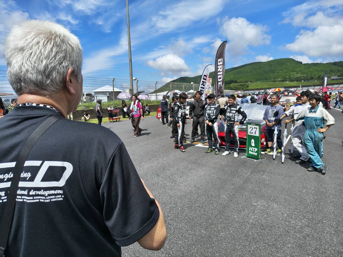 feed_fujita_eng's tweet photo. スーパー耐久inオートポリス
FEED社員ドライバー勝木選手
広島メイプルレーシングND
ロードスターで優勝🏆
チームメイトの皆さん
ありがとうございました🙇
おめでとうございます㊗️㊗️ https://t.co/5hNqPOlkco