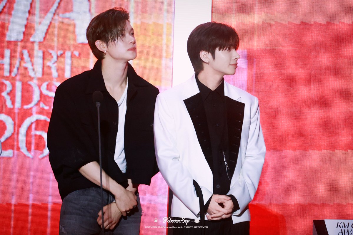 FebeverSep's tweet photo. 260725 

#연준 #YEONJUN #태현 #TAEHYUN
#TOMORROW_X_TOGETHER #투바투 #냥냥즈 https://t.co/ouAEeZvgfG
