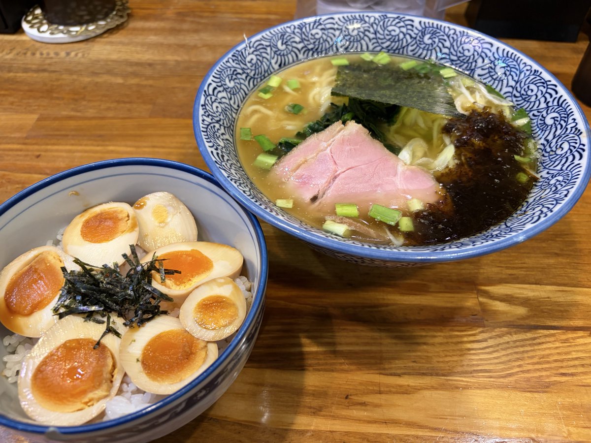 Mon_no_hito's tweet photo. 熱中症対策と言い訳が通るうちに杉田の満州軒🍜 https://t.co/oX2nL1gue8