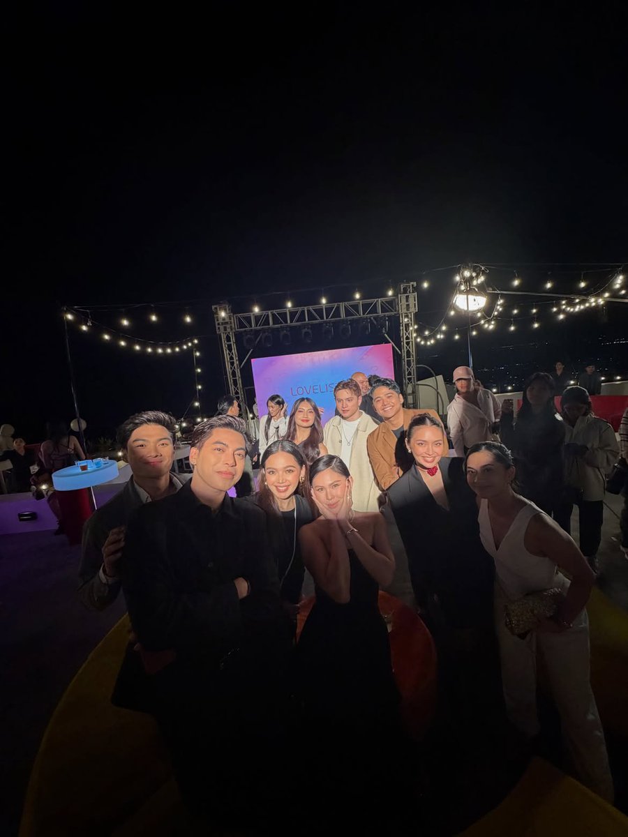 KBforever0326's tweet photo. ©️ lenieaycardo

A few behind-the-scenes moments from Someone Someday. 🤍

Sobrang grateful lang na naging part kame ng project na ’to. Sobrang saya at meaningful ng experience. Thank you sa buong team! 🫶

Now streaming on Netflix. Hope you guys enjoy watching! 🎬 https://t.co/nmg1M9deHi