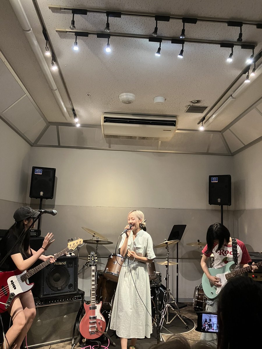 ArkCode1223's tweet photo. 島村楽器インストアライブありがとうございました！
反省点がたくさん……
これから頑張ります！！
 #ArkCode  #島村楽器  #インストアライブ  #越谷レイクタウン  #バンドライブ https://t.co/d0H34HyoBy