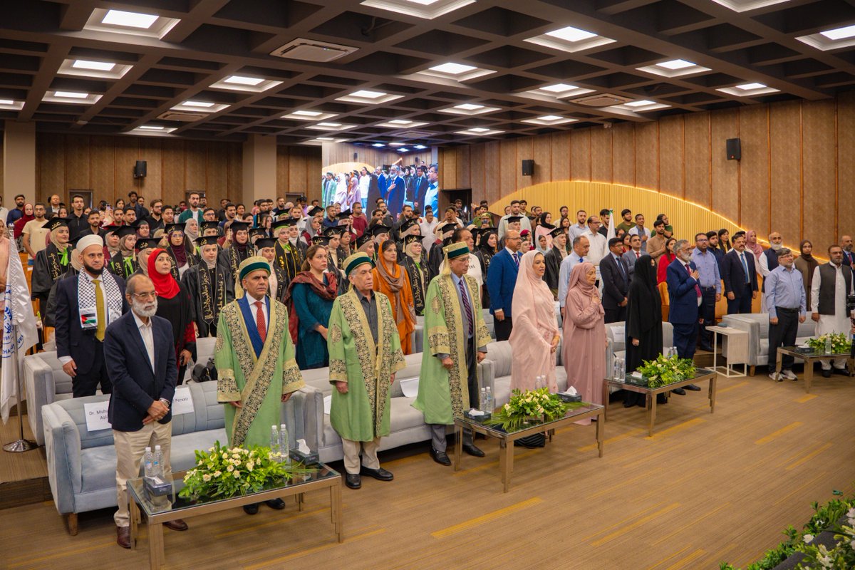 AlkhidmatOrg's tweet photo. 🎓🇵🇸 Another 51 Palestinian BDS students achieved an academic milestone in Pakistan with Alkhidmat’s support.

38 graduated and 13 completed their one-year internship at the University of Lahore.

Congratulations to our Palestinian students! 🇵🇸✨

#Alkhidmat #Palestine #Education https://t.co/AMrEL5Ax04
