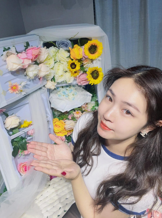 卖火柴的老女人 tweet media