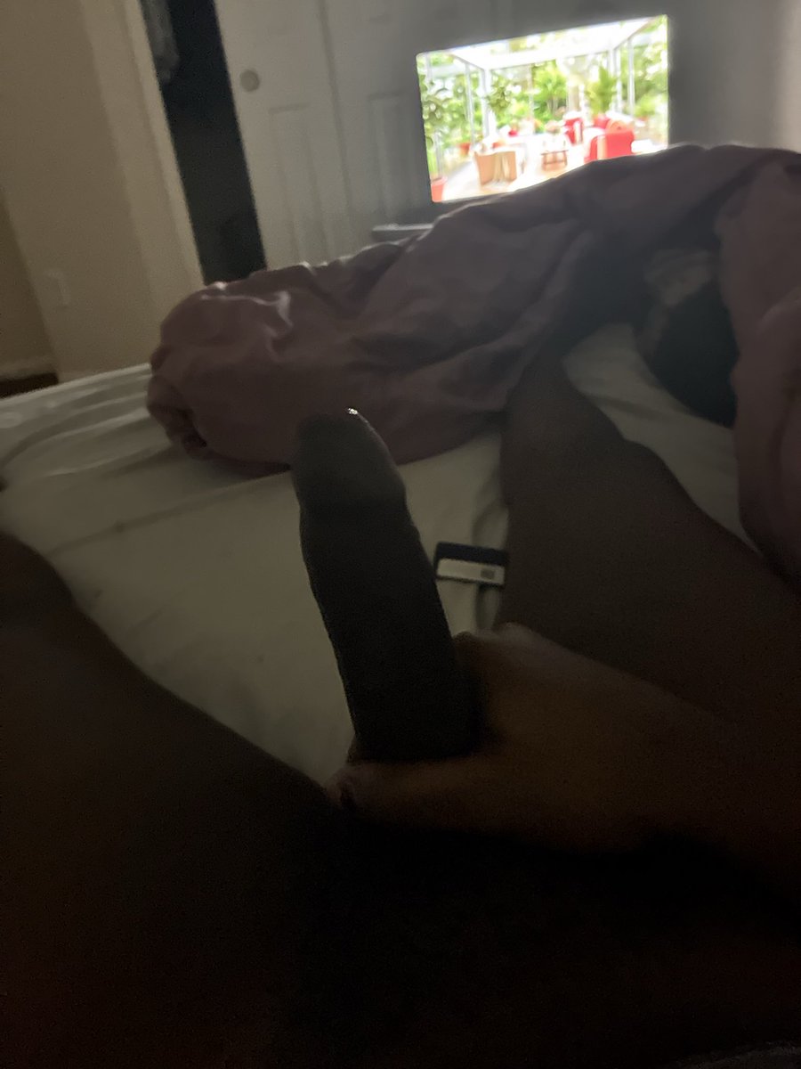 biggestfreaki's tweet photo. Dm me 😩#htx #nsfwtwtًً https://t.co/5KK2FP4st5