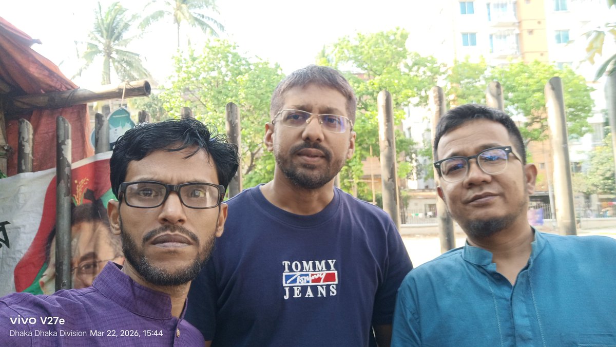 Masum2811's tweet photo. Three Musketeers..... https://t.co/T8CJ1nVnNs