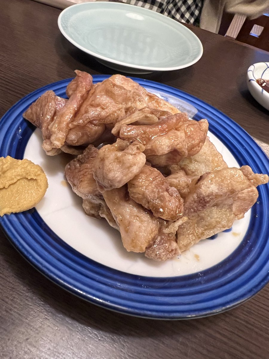 pinokoarare's tweet photo. 今日は蕎麦屋で軽〜く https://t.co/xTvHTGxVXH
